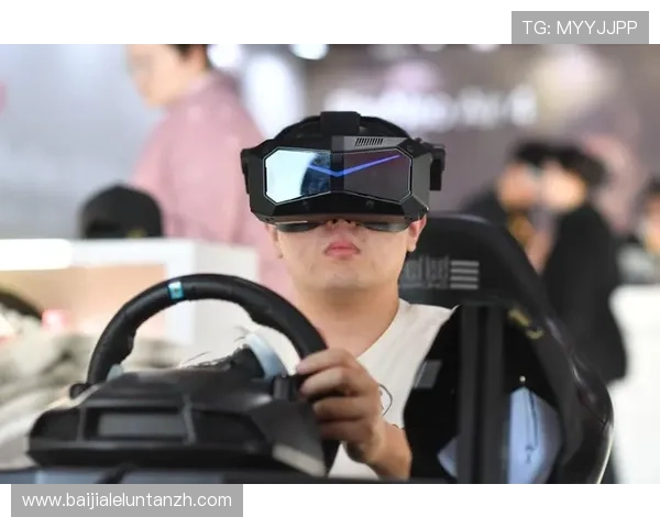 真人在线游戏行业未来发展趋势分析，探索虚拟现实与人工智能的结合潜力